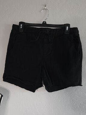 Royalty For Me Black Denim Casual Shorts Size Small Cut-off Heam 4in Inseam EUC